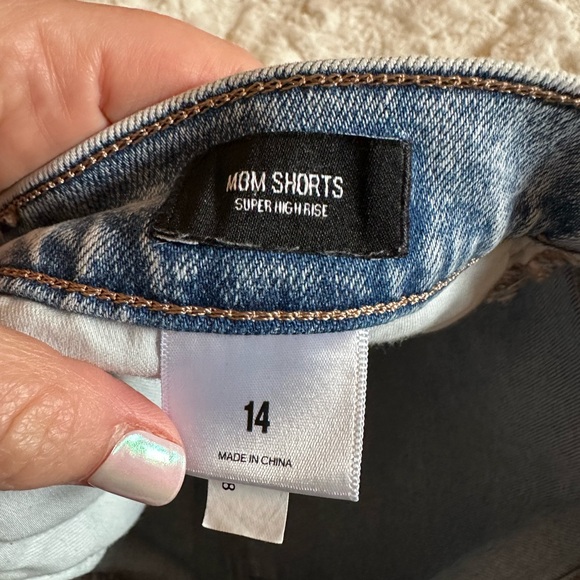 Express Mom Shorts - Picture 5 of 7